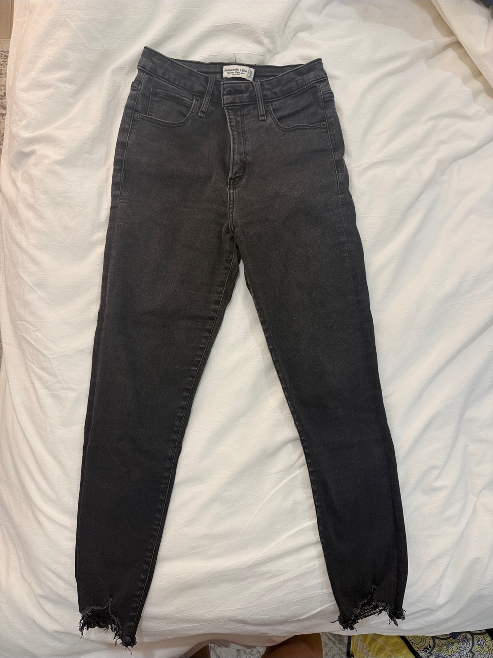 Abercrombie & Fitch Black High-Rise Skinny Jeans with Distressed Hem